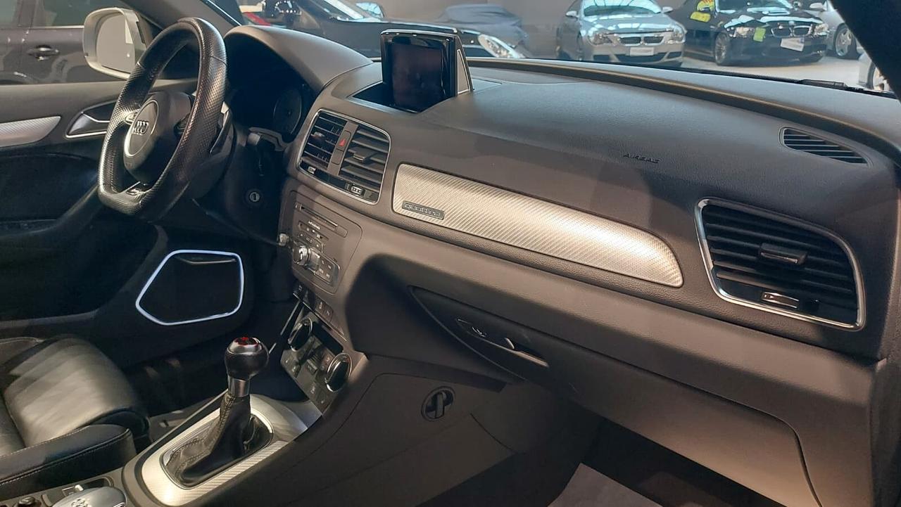 Audi Q3 RS 2.5 TFSI quattro S tronic performance