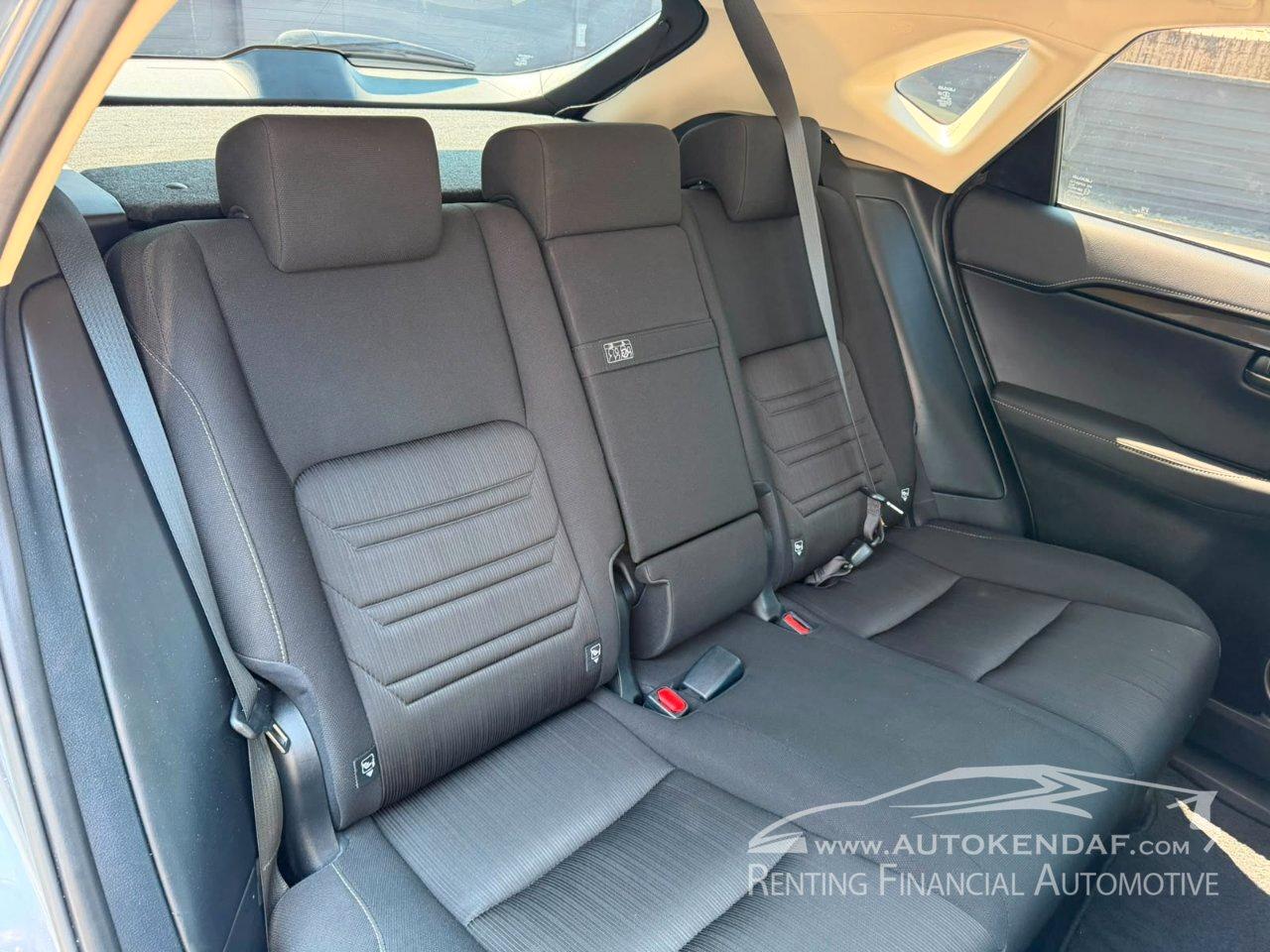 Lexus NX 300h 2.5 Executive 4wd cvt
