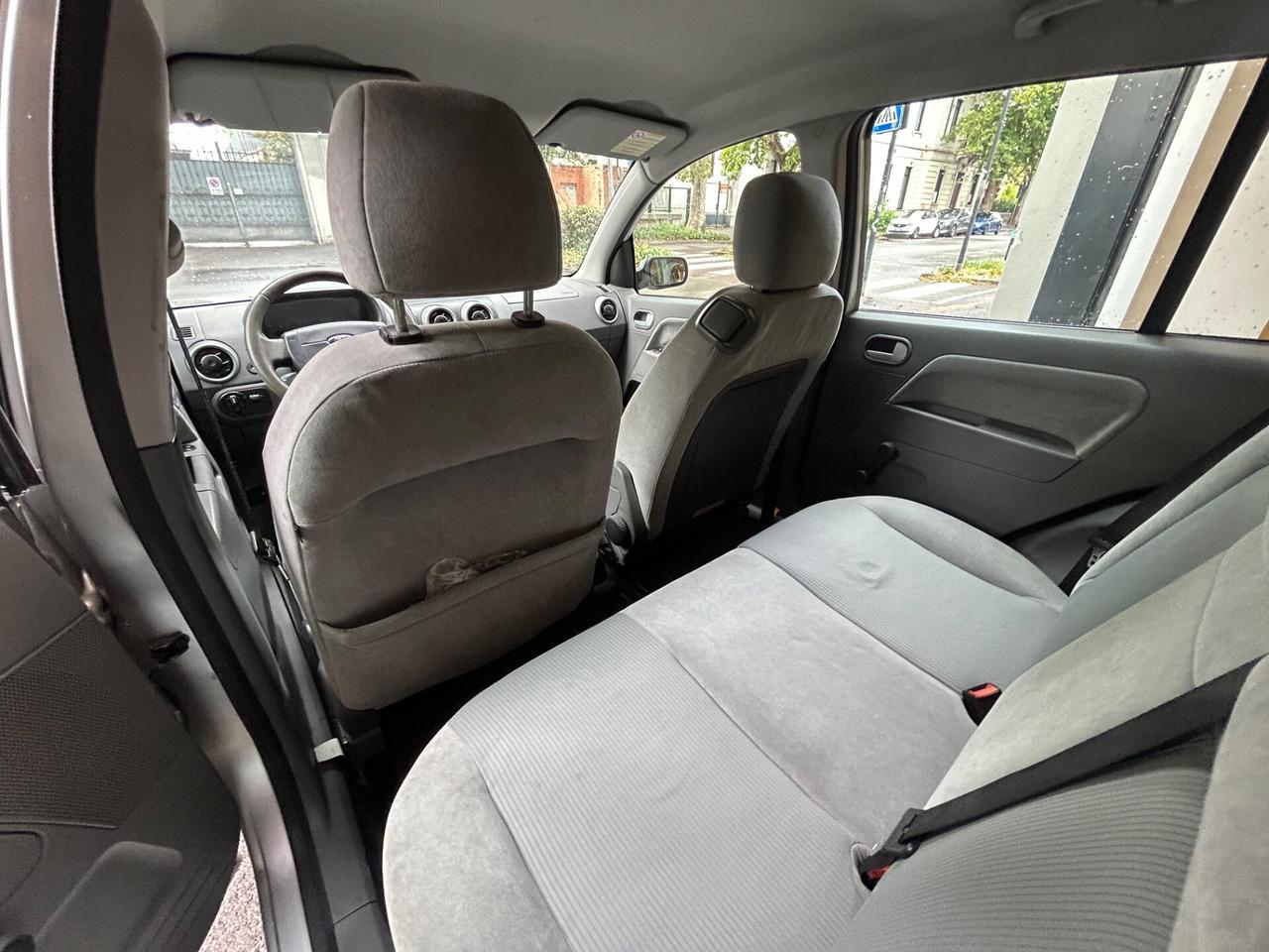 Ford Fusion 1.6 16V 5p. Elegance | 90.000KM | E4!!!