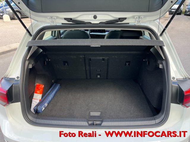 VOLKSWAGEN Golf 1.0 eTSI MHEV EVO DSG Life - PROMO!