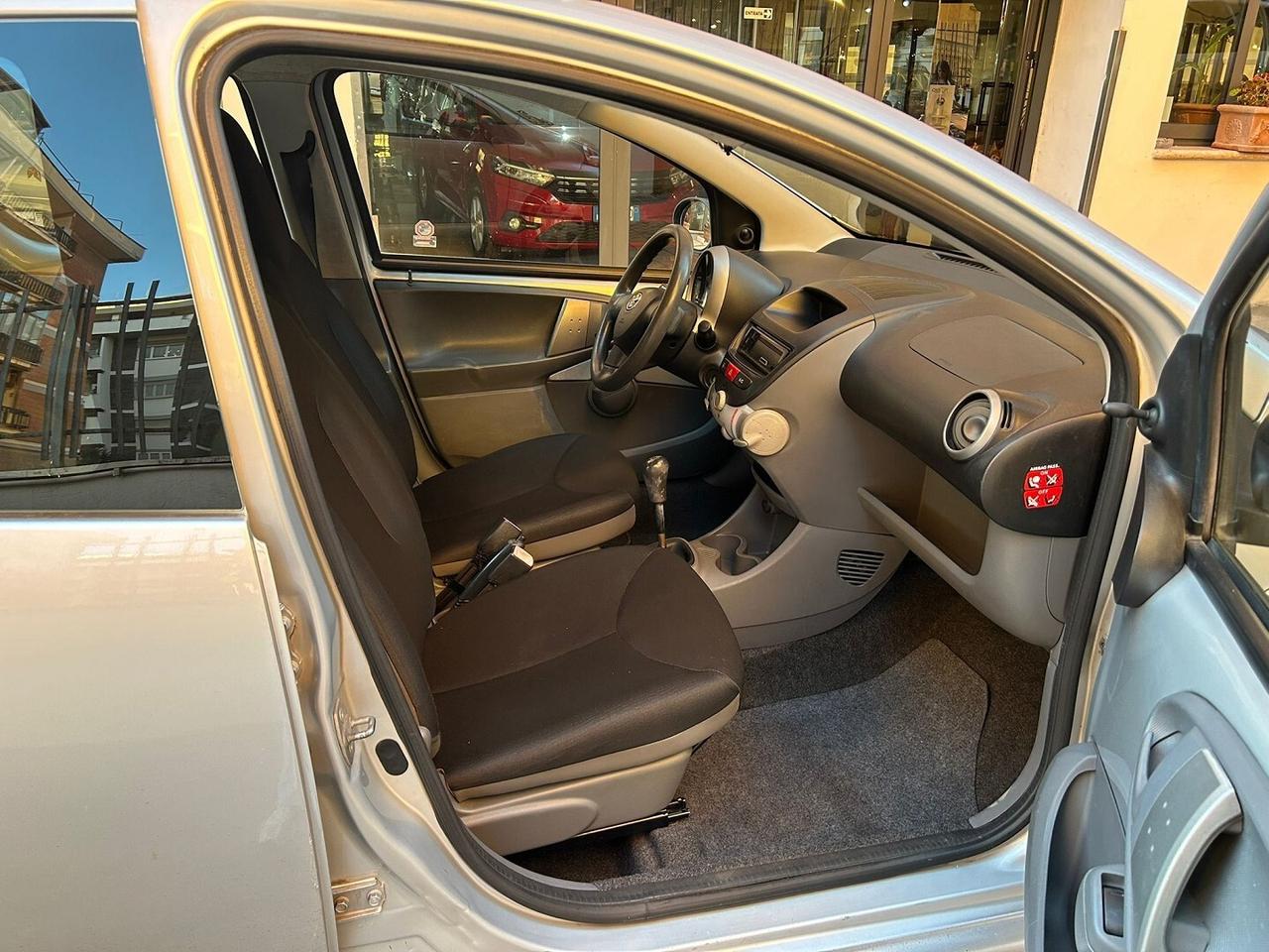 TOYOTA Aygo 1.0 12V VVT-i 5P