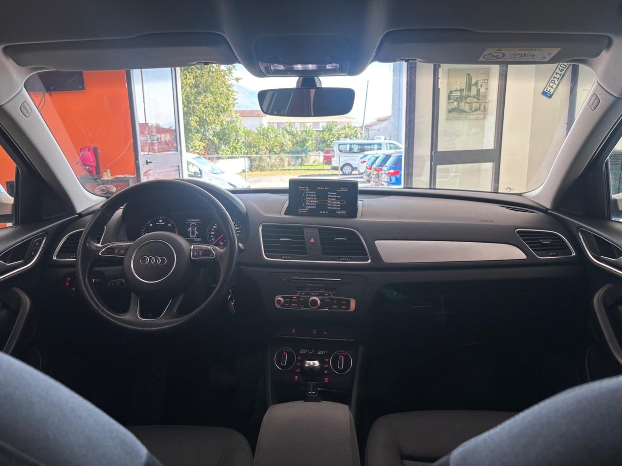 Audi Q3 2.0 TDI 120 CV Sport xeno navi automatica