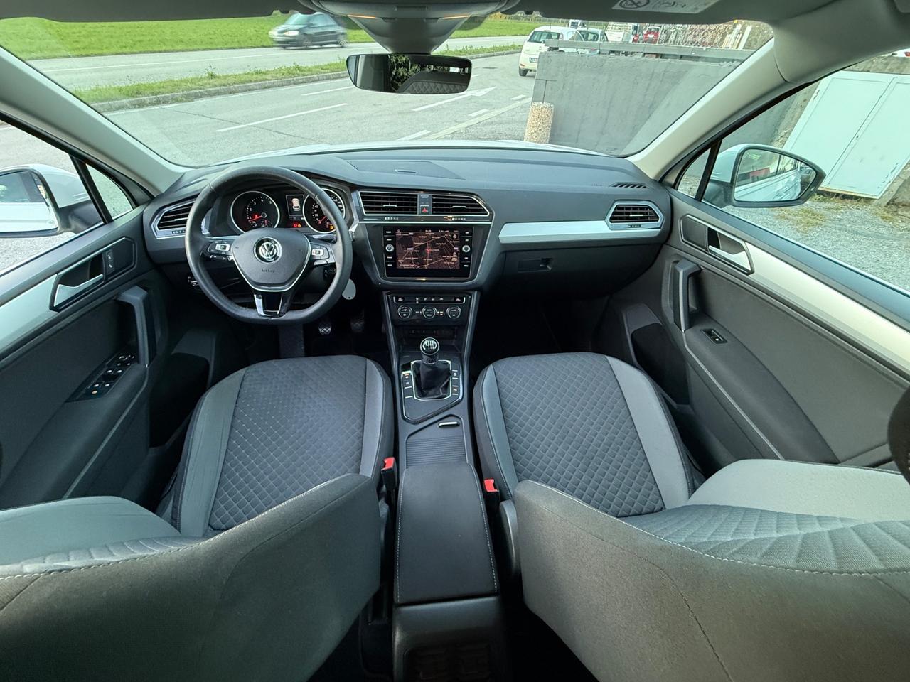 VW Tiguan 1.4 TSI Business BlueMotion Technology NEO PATENTATI