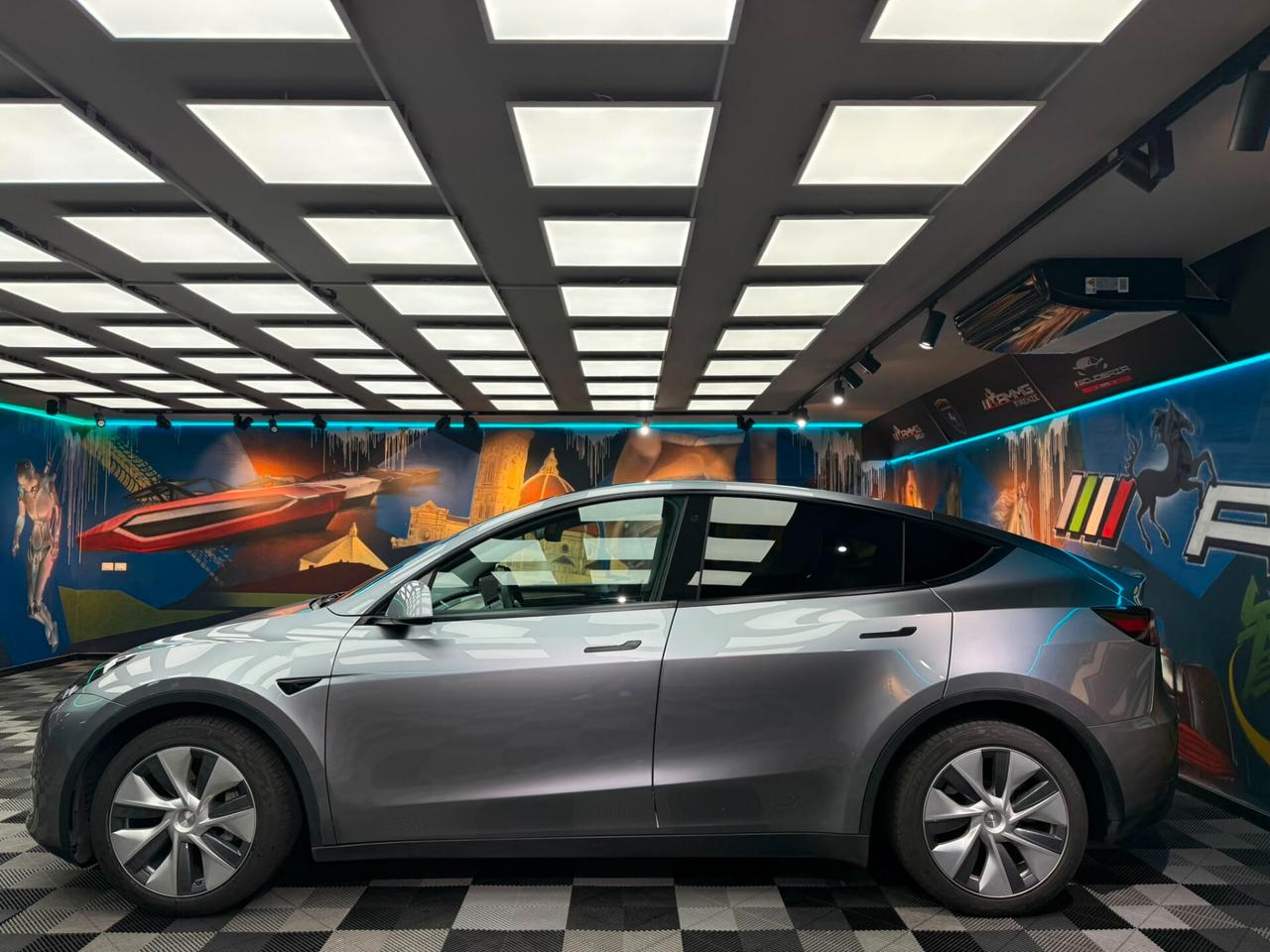 Tesla Model Y Long Range ADW (337)