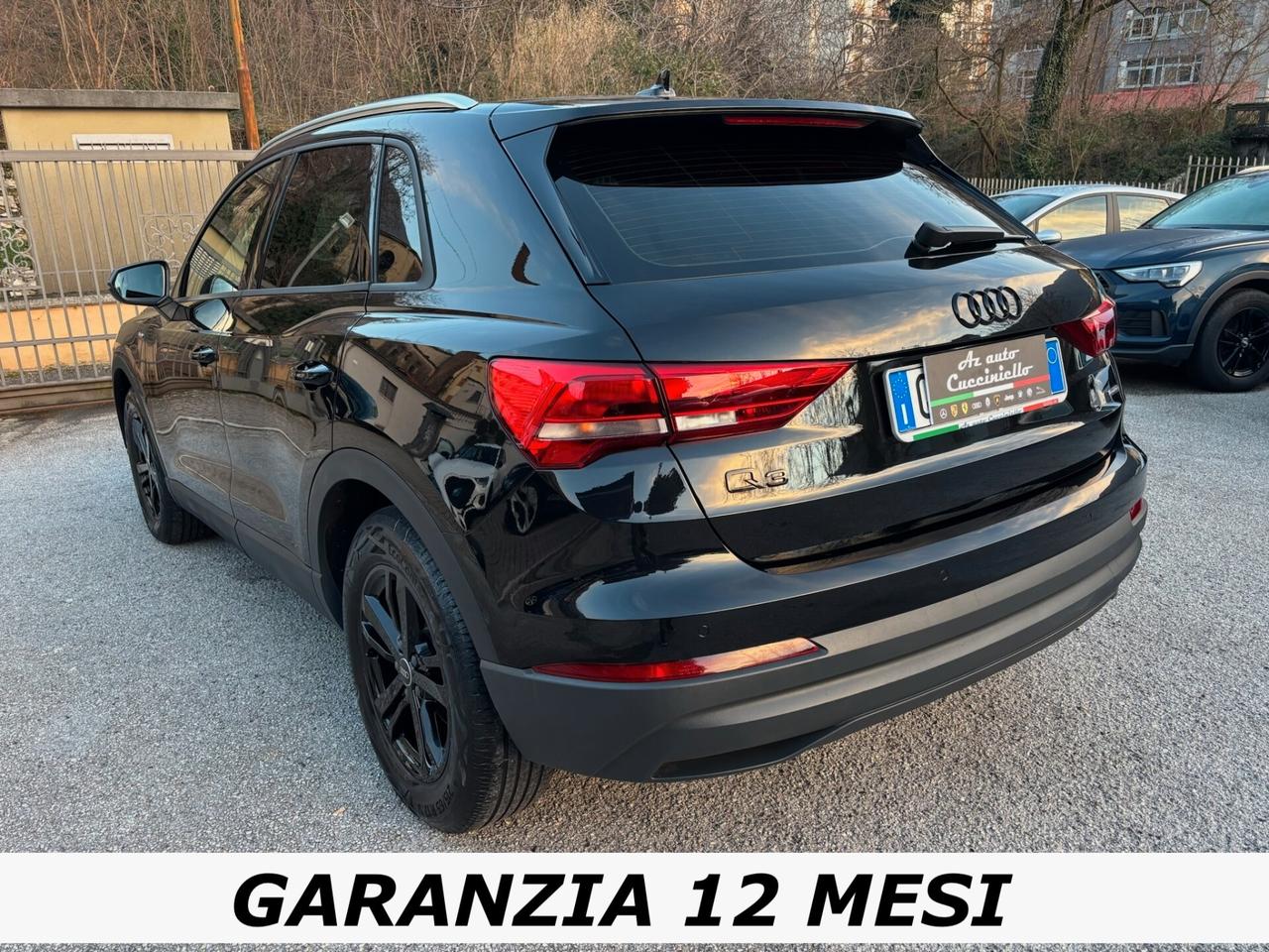 Audi Q3 35 TDI quattro S tronic line edition MY 22 KM 98.000 -BLACK