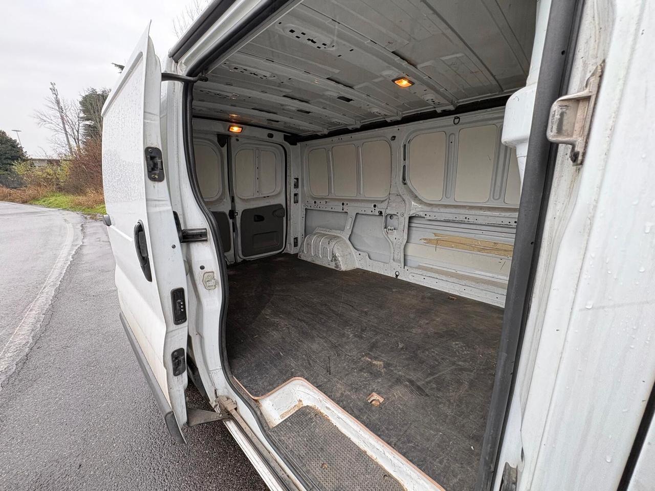 Opel Vivaro 27 2.0 CDTI 120CV PC-TN Furgone