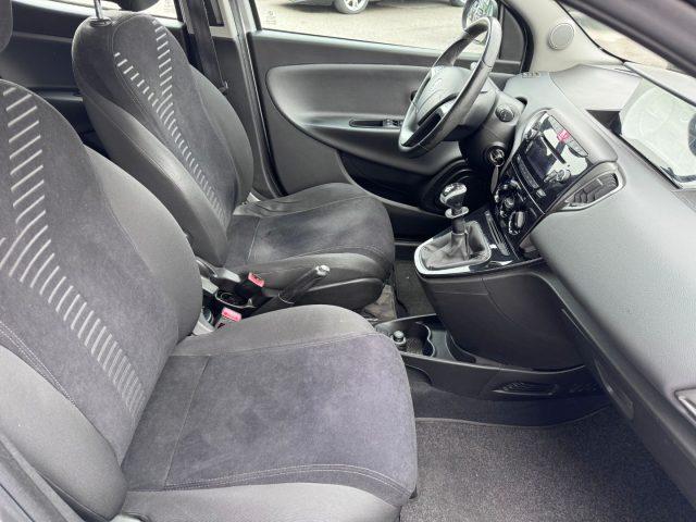 LANCIA Ypsilon 0.9 TwinAir 85 CV 5 porte S&S DFN Platinum