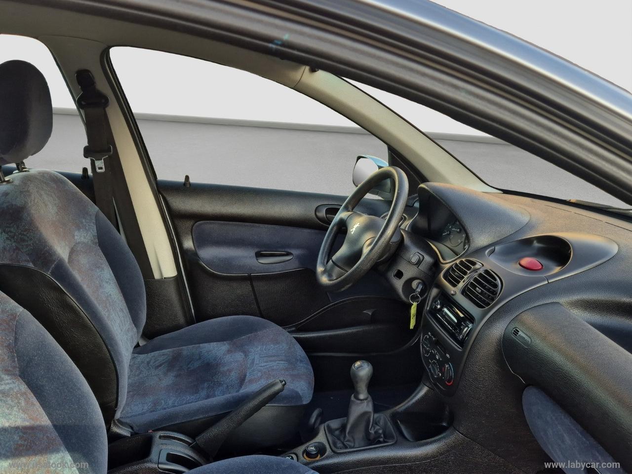 PEUGEOT 206 1.4 5p. ADATTA ANCHE A NEOPATENTATI