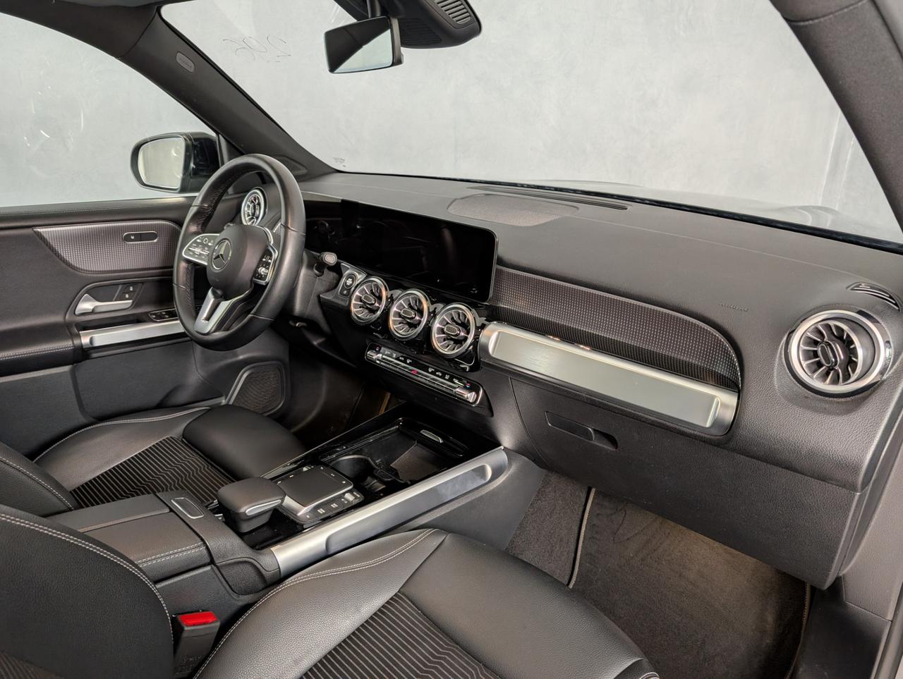 Mercedes-Benz 200d Automatic Sport