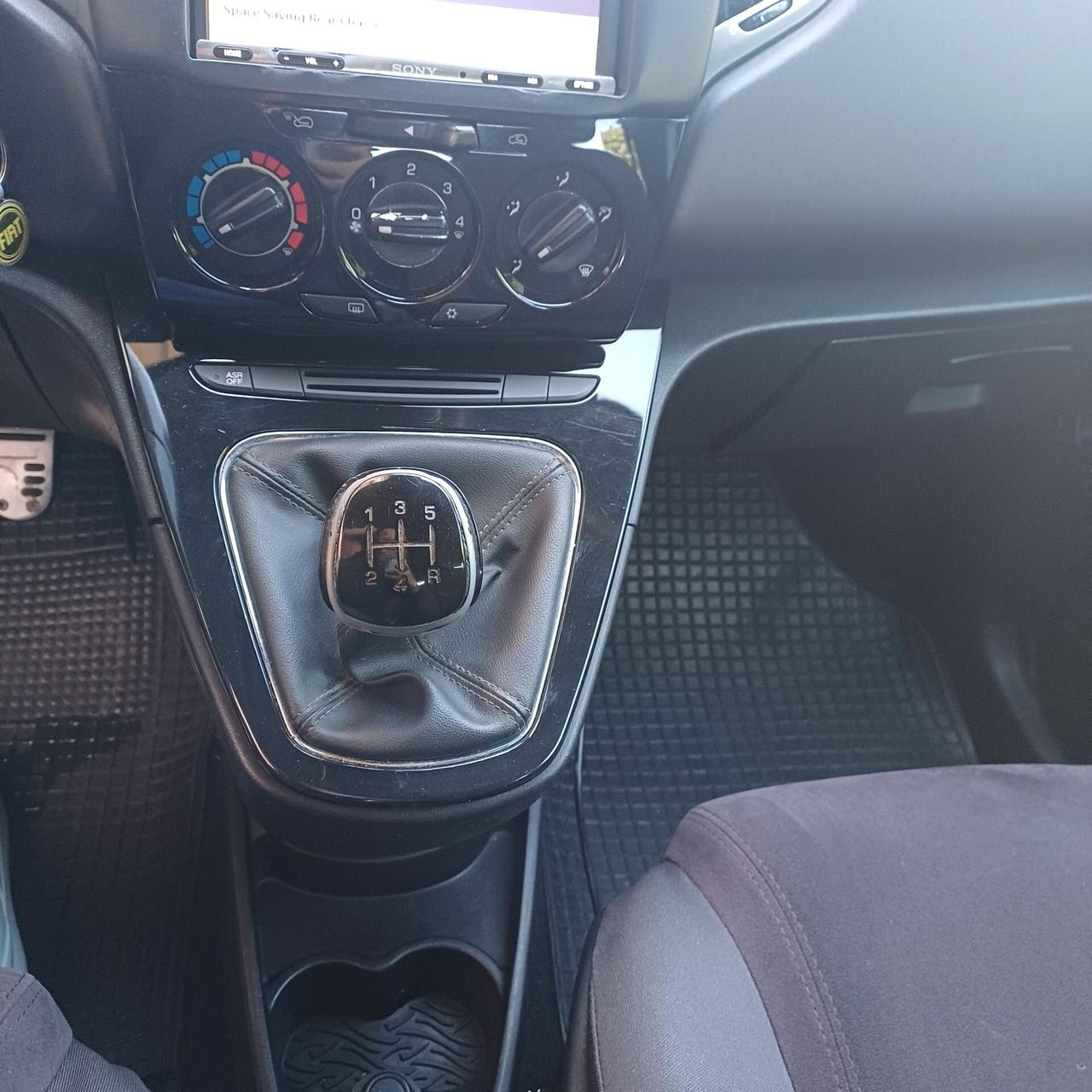 Lancia Ypsilon 1.3 MJT 16V 95 CV 5 porte S&S Platinum