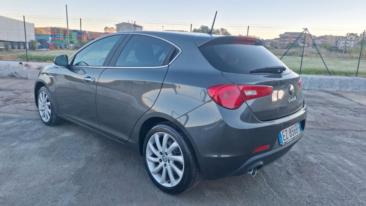 Alfa Romeo Giulietta 1.6 JTDm-2 105 CV Exclusive