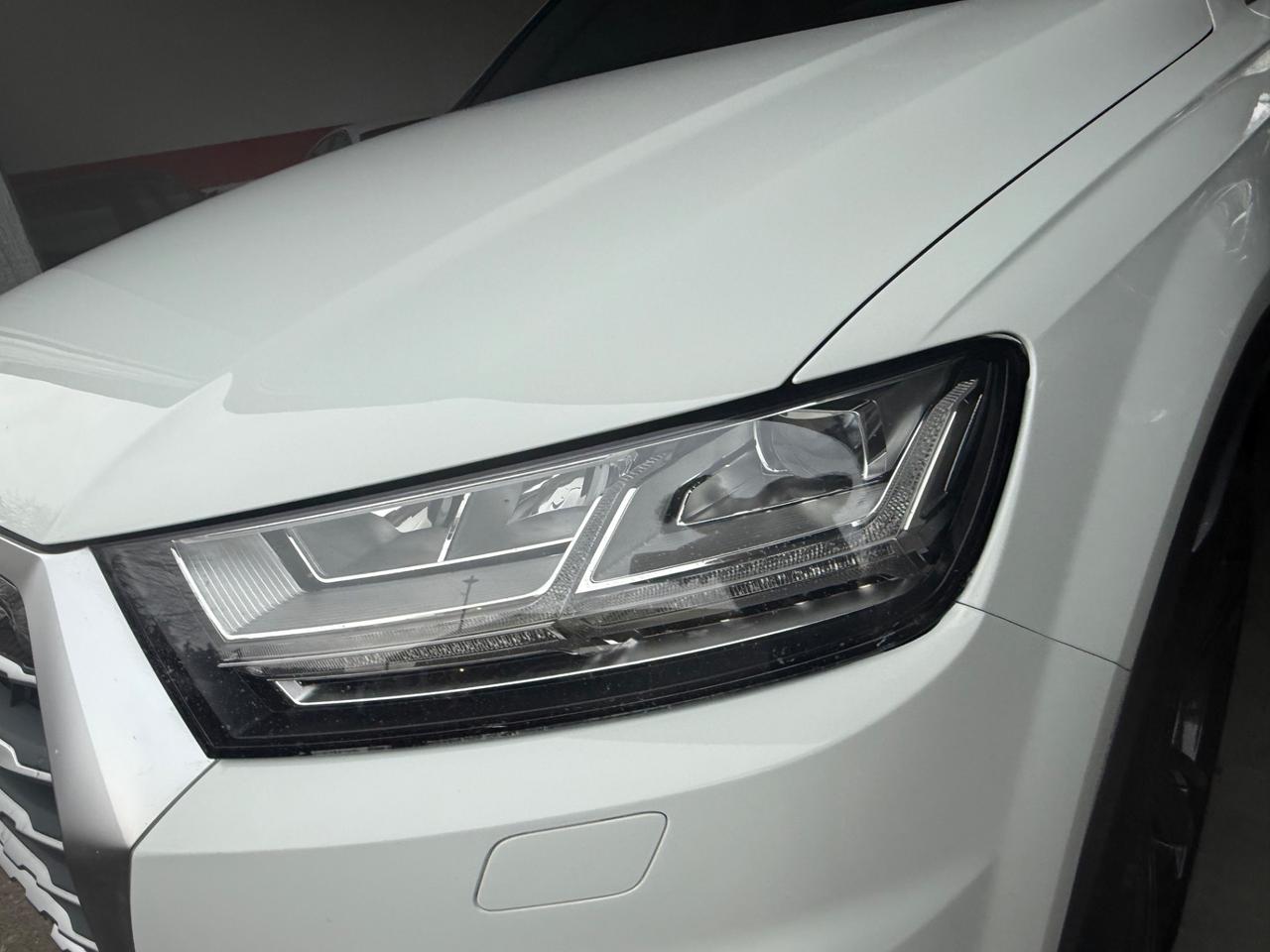 Audi Q7 50 TDI quattro tiptronic Business