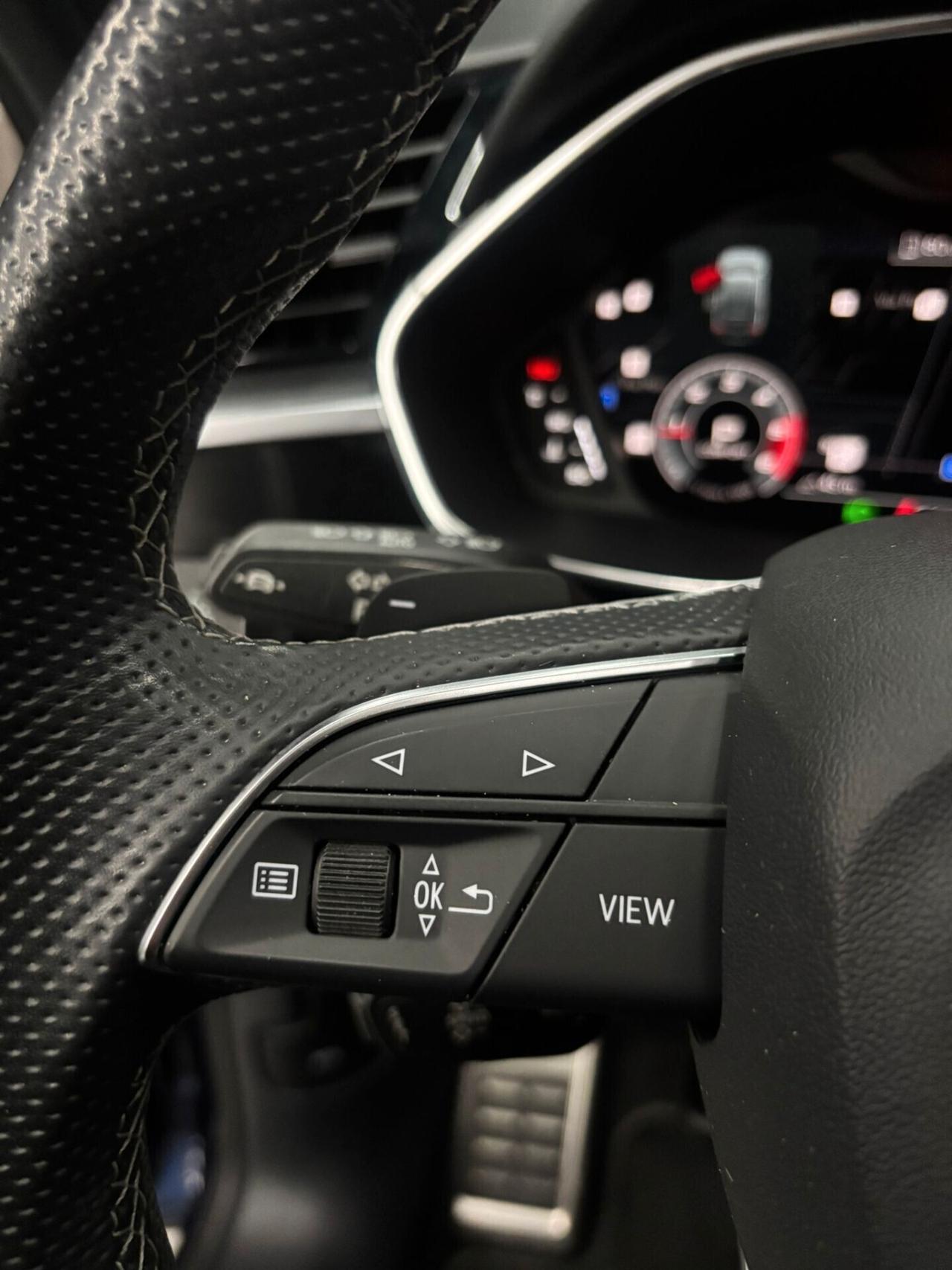 Audi Q3 SPB 35 TDI S tronic line edition 2.0 150CV tetto apribile