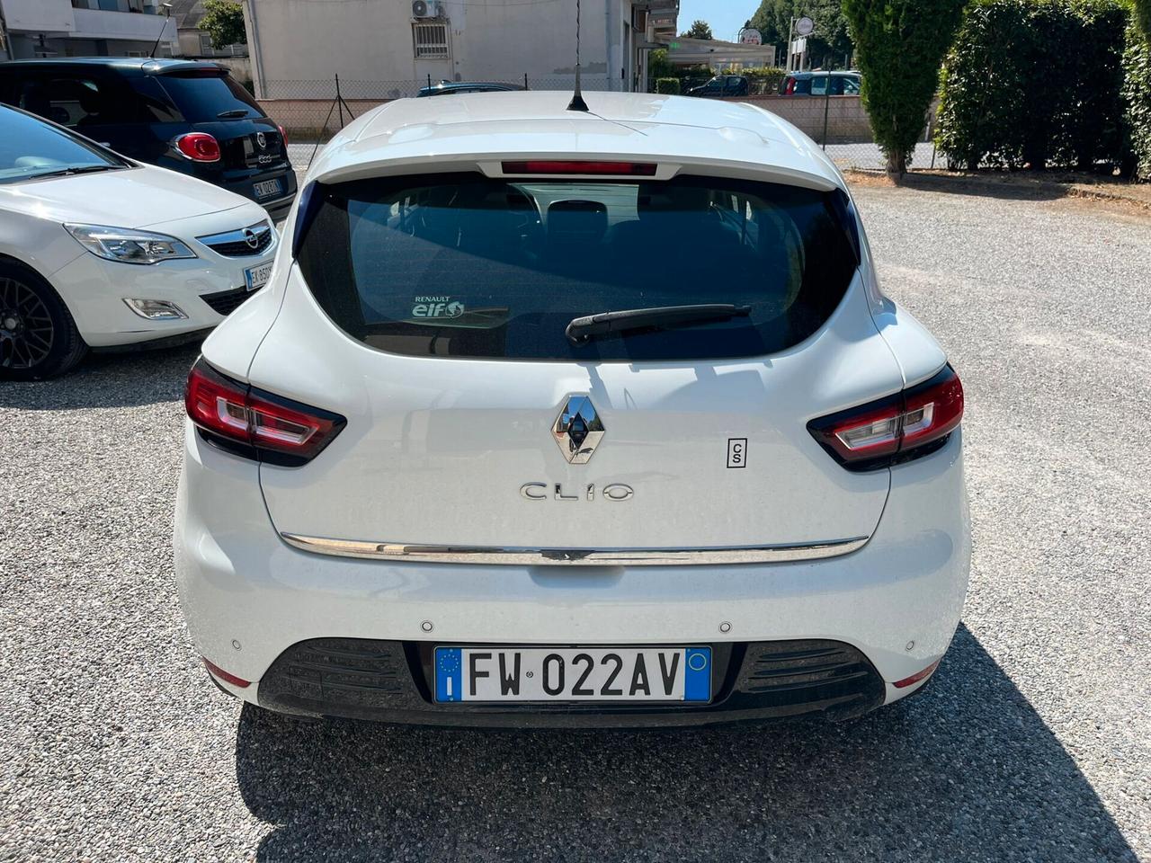 Renault Clio dCi 8V 90 CV 5 porte Moschino Intens ok neopatentati
