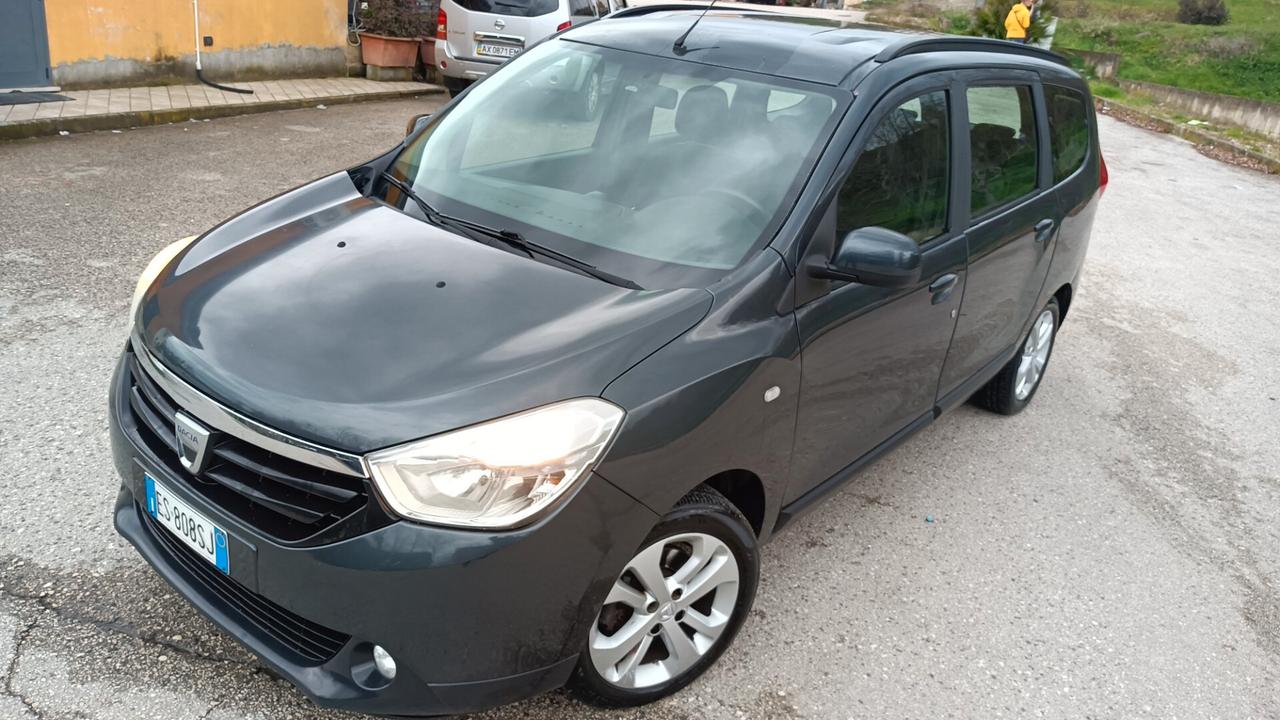 Dacia Lodgy 1.5 diesel 7 posti navigatore telefono bluetooth