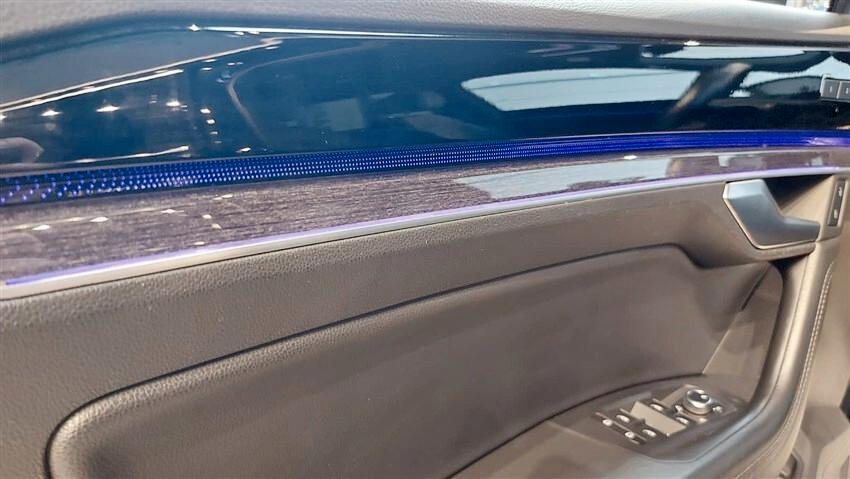 Volkswagen Touareg 3.0 V6 TSI eHybrid Elegance