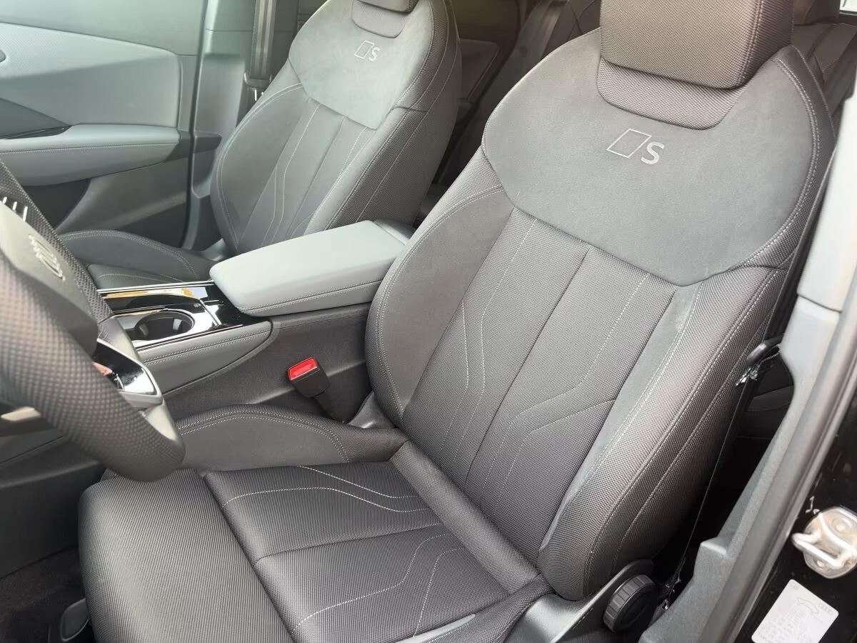 Audi Q3 35 TDI S tronic*S-line edition*BLACK*NAVI*LED*