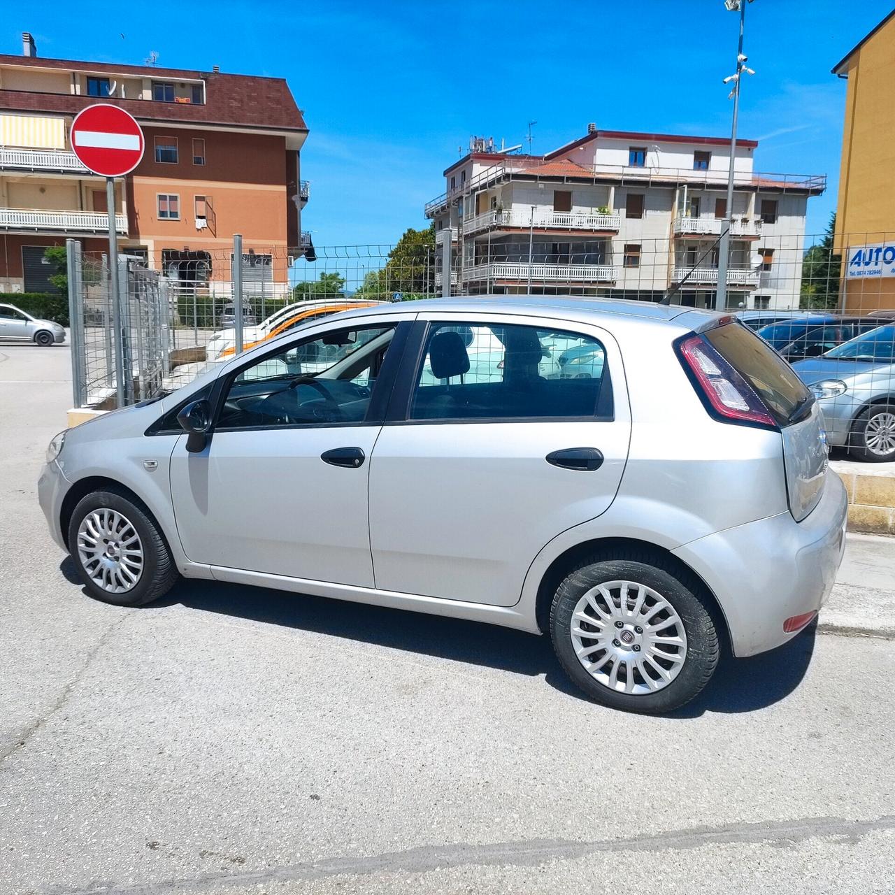 Fiat Punto 1.3 MJT II 75 CV 5 porte Street