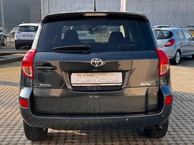 Toyota RAV 4 RAV4 2.2 D-4D 136 CV DPF Sol