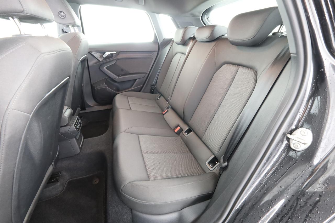 AUDI A3 4ª serie A3 SPB 30 TFSI S tronic Business