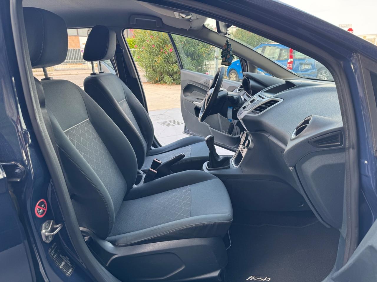 Ford Fiesta 1.4 TDCi 70CV 5 porte Titanium