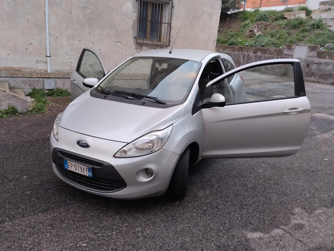 Ford Fiesta 1.4 TDCi 70CV 3 porte Titanium