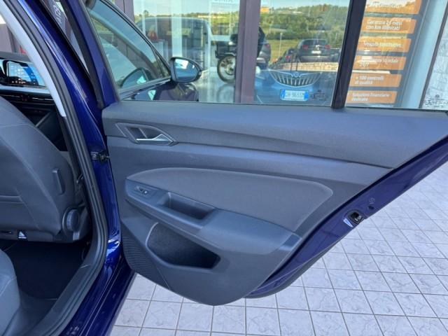 Volkswagen Golf 1.0 etsi evo Life 110cv dsg