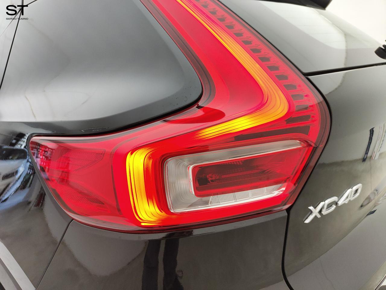 VOLVO XC40 (2017-->) - XC40 T2 Essential