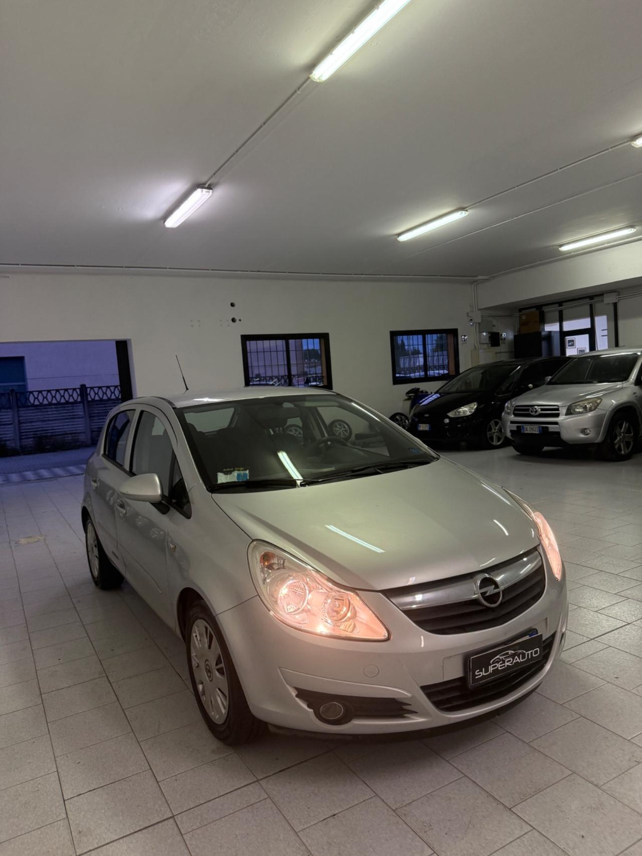 Opel Corsa 1.2 5 porte Cosmo