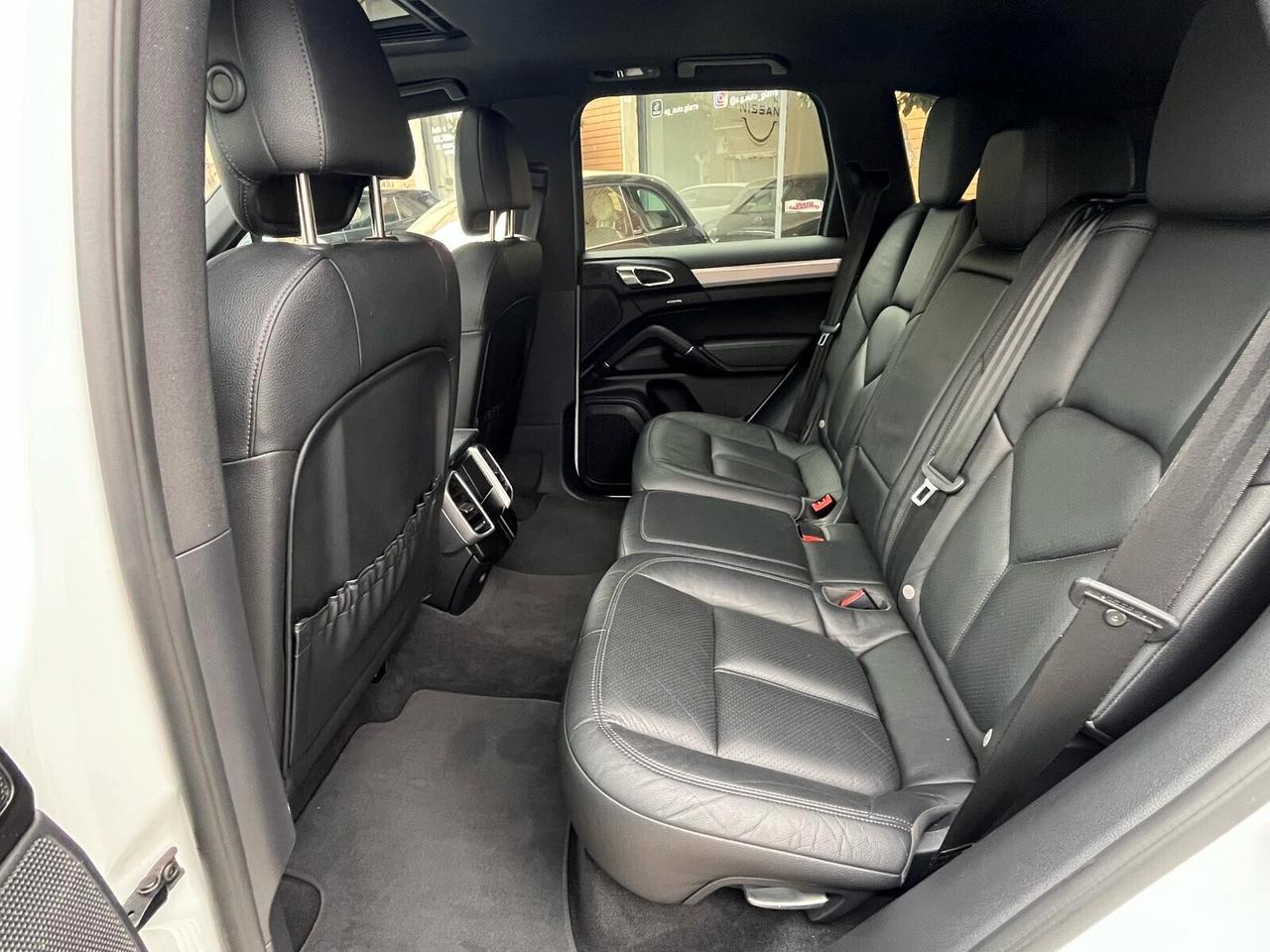 Porsche Cayenne 3.0 Diesel 250cv FULL FULL NO SUPERBOLLO