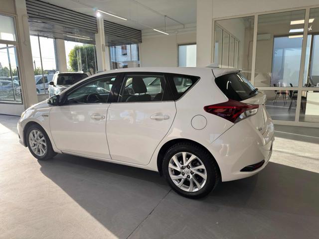 TOYOTA Auris 1.8 Hybrid Lounge