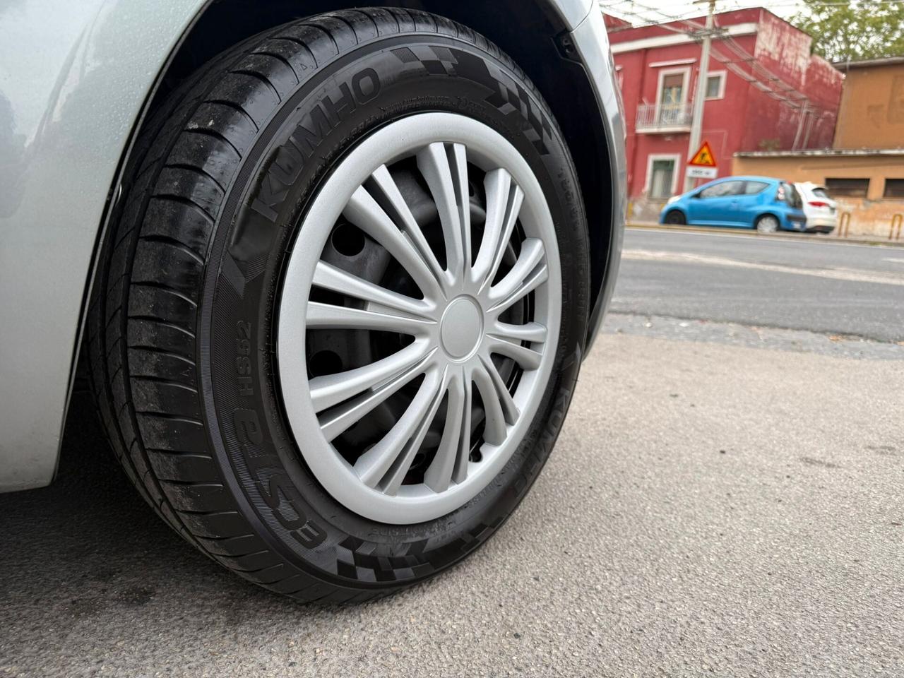 Toyota Yaris 1.3 2006 TAGLIANDATA