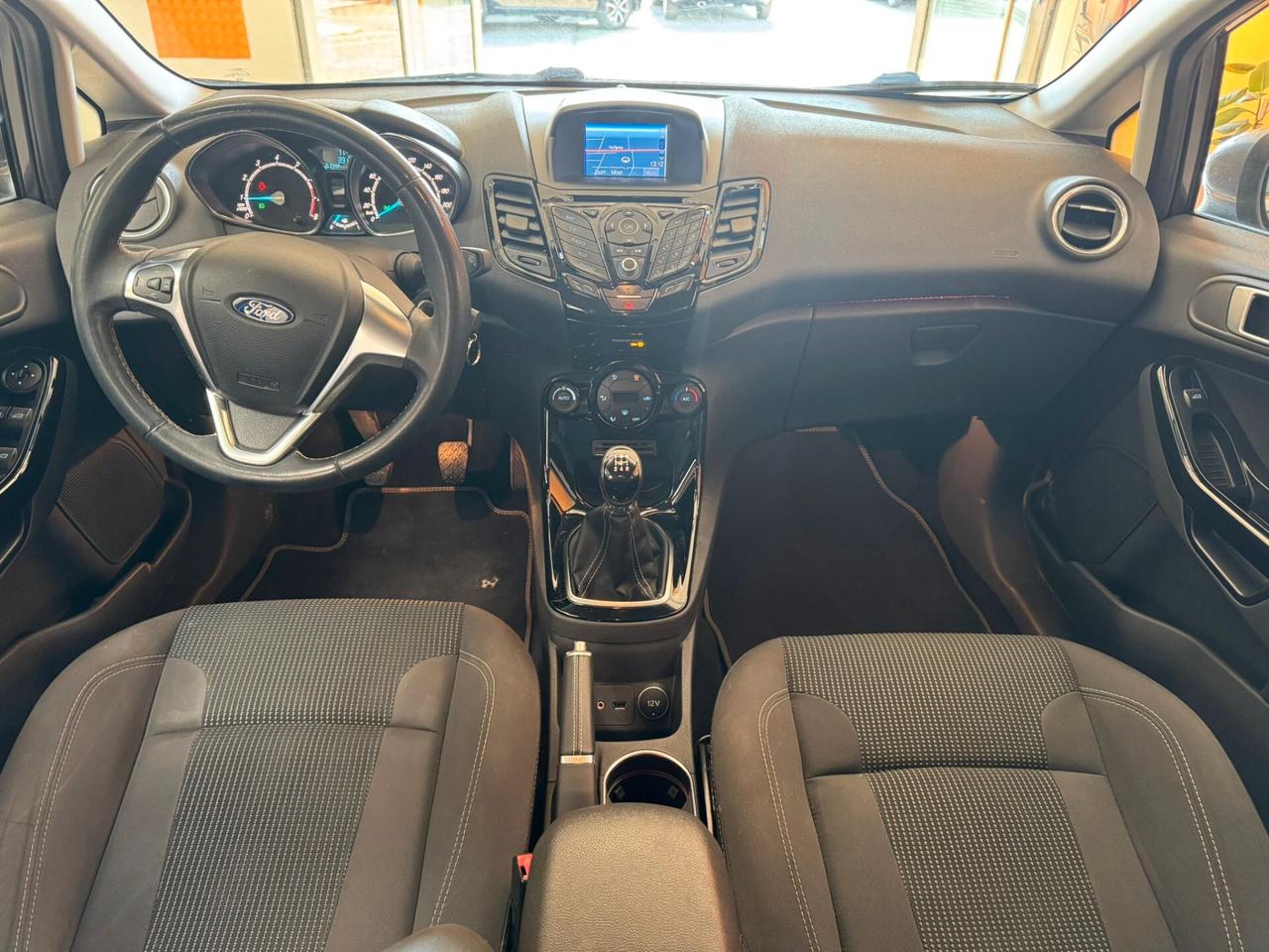 Ford Fiesta 1.2 60CV 5 porte Black & White Edition