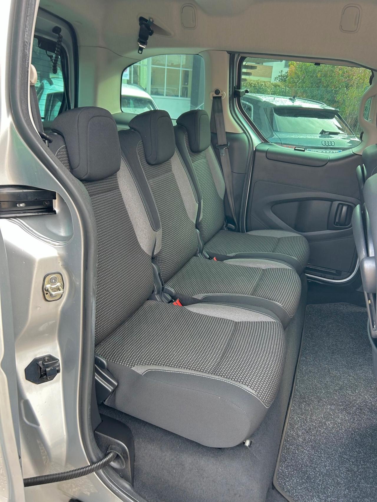 Peugeot Partner Tepee BlueHDi - Outdoor-UNIPROPRIETARIO