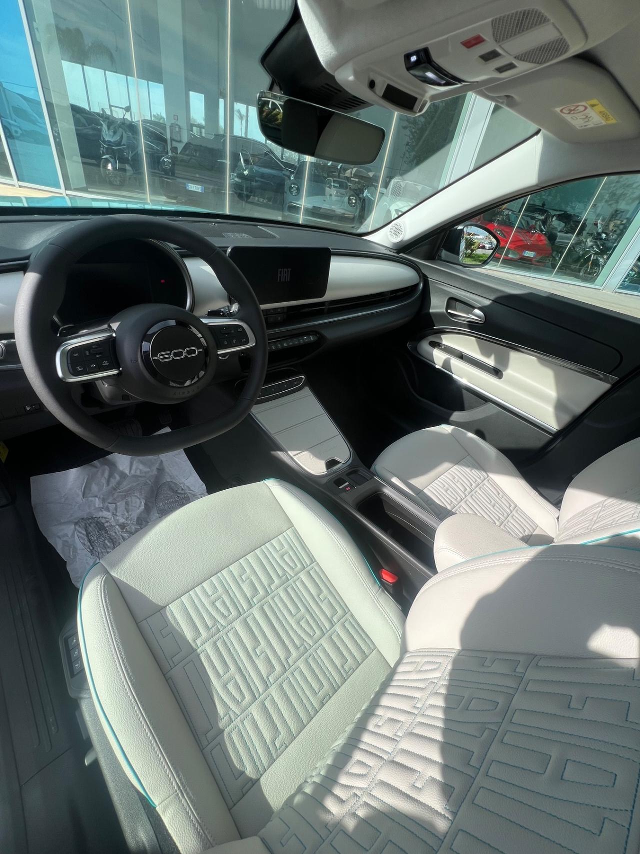 Fiat 600 La prima 115cv possibilità noleggio no scoring