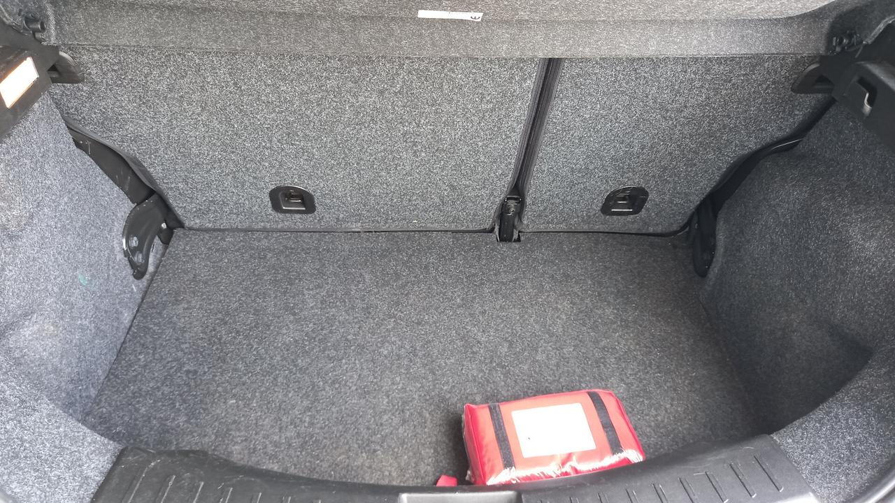 Lancia Ypsilon 1.0 FireFly 5 porte S&S Hybrid Ecochic Silver