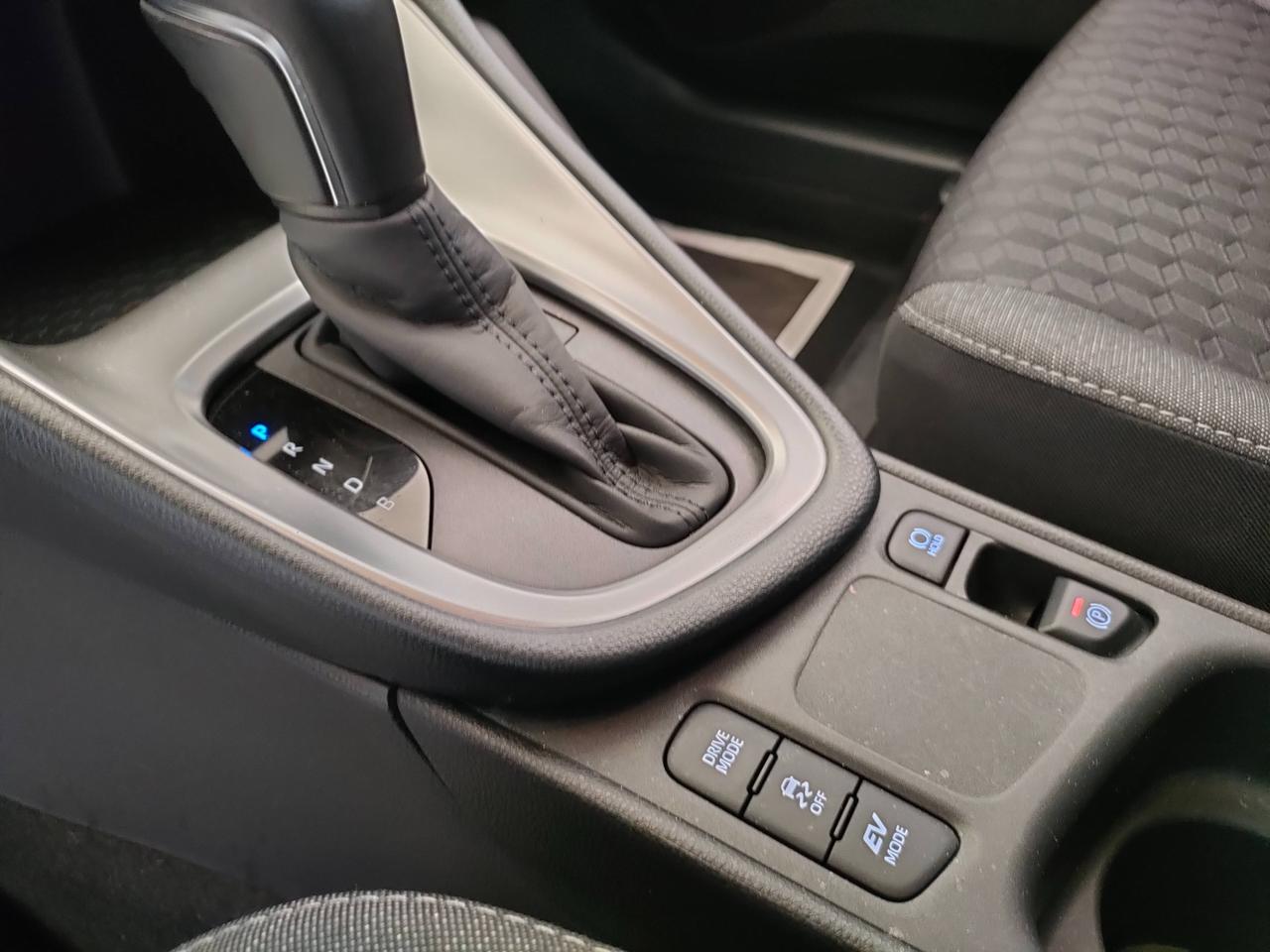 TOYOTA Yaris IV 2020 - Yaris 1.5h Trend