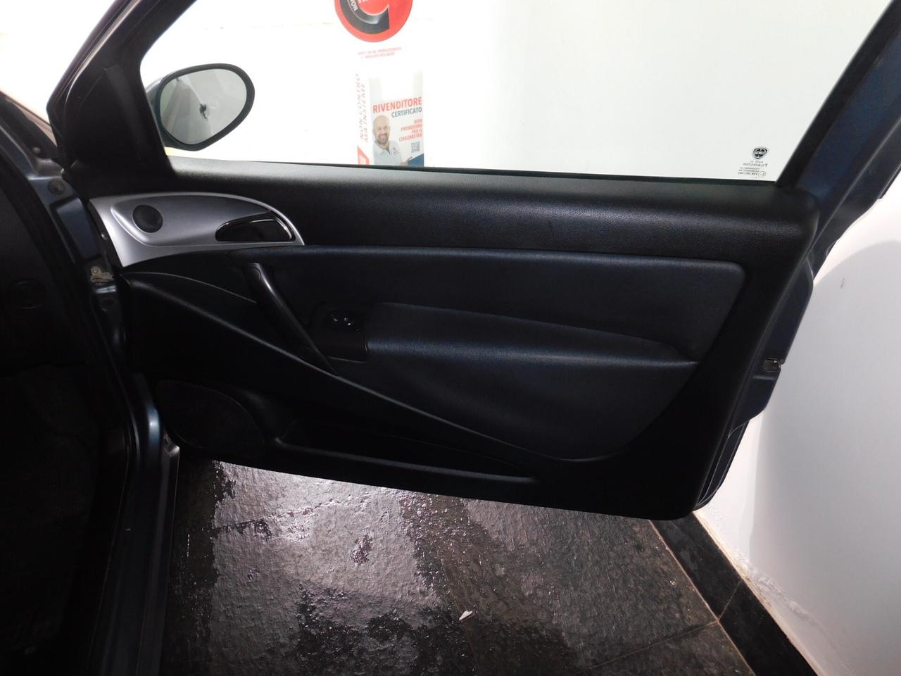 Lancia Ypsilon 1.2 Argento