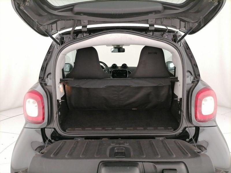 smart fortwo 0.9 t Nightrunner 90cv twinamic
