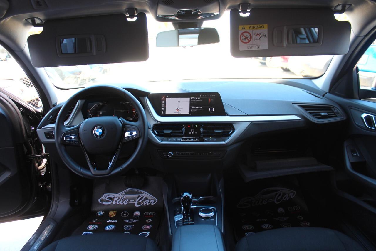 Bmw 120 120d 5p. Business Advantage