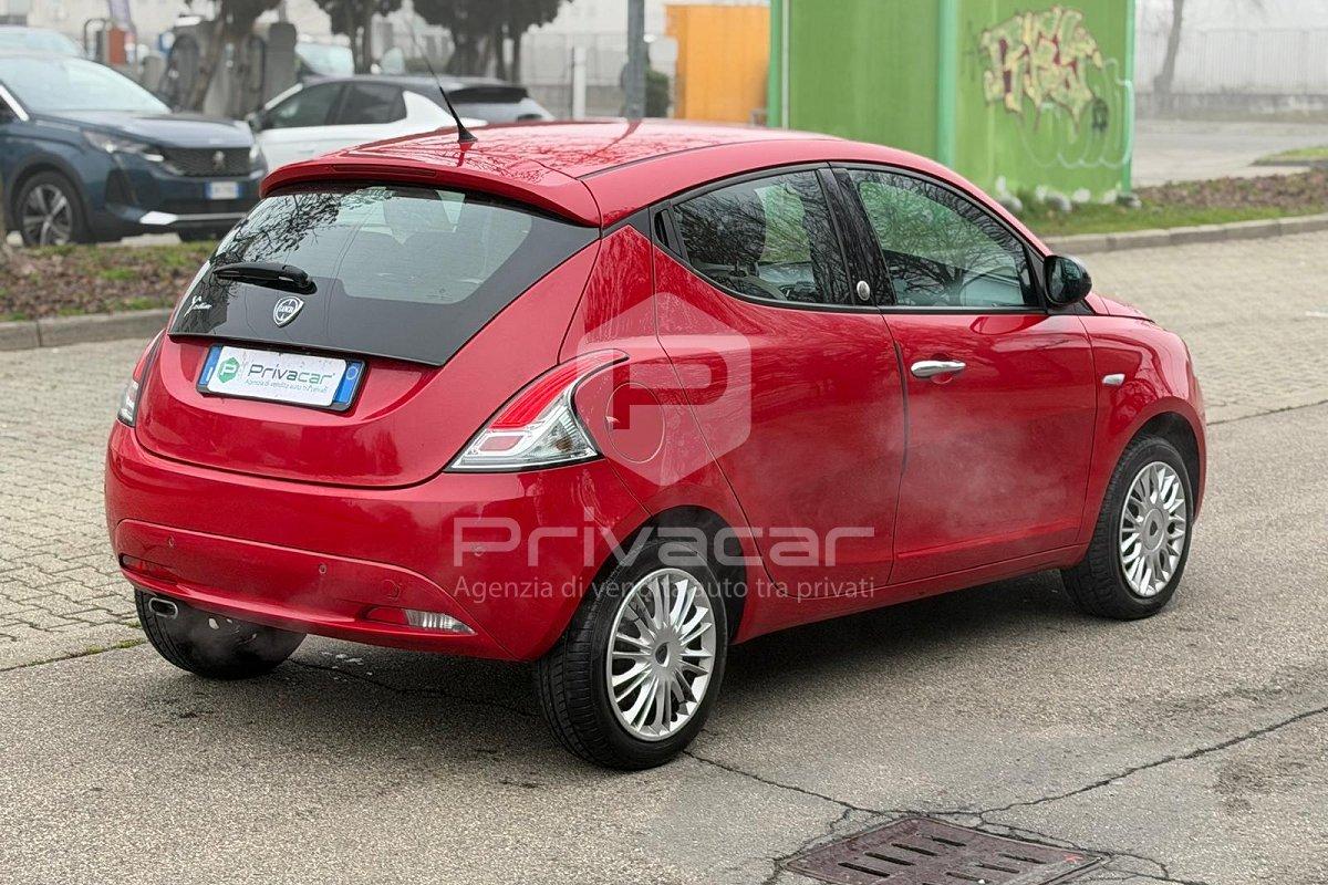 LANCIA Ypsilon 1.2 69 CV 5 porte GPL Ecochic Gold