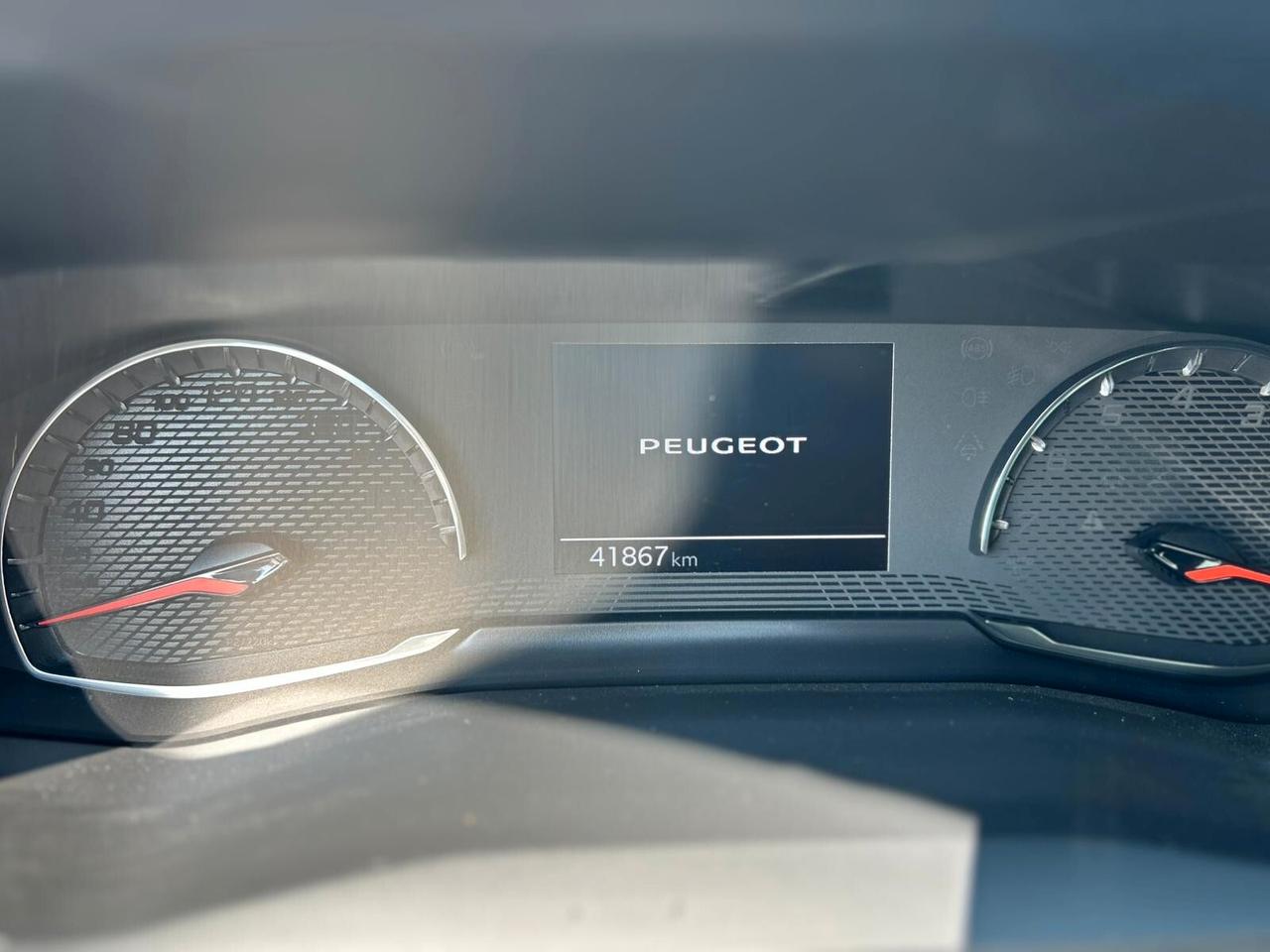 Peugeot 2008 PureTech 100 S&S Active Pack