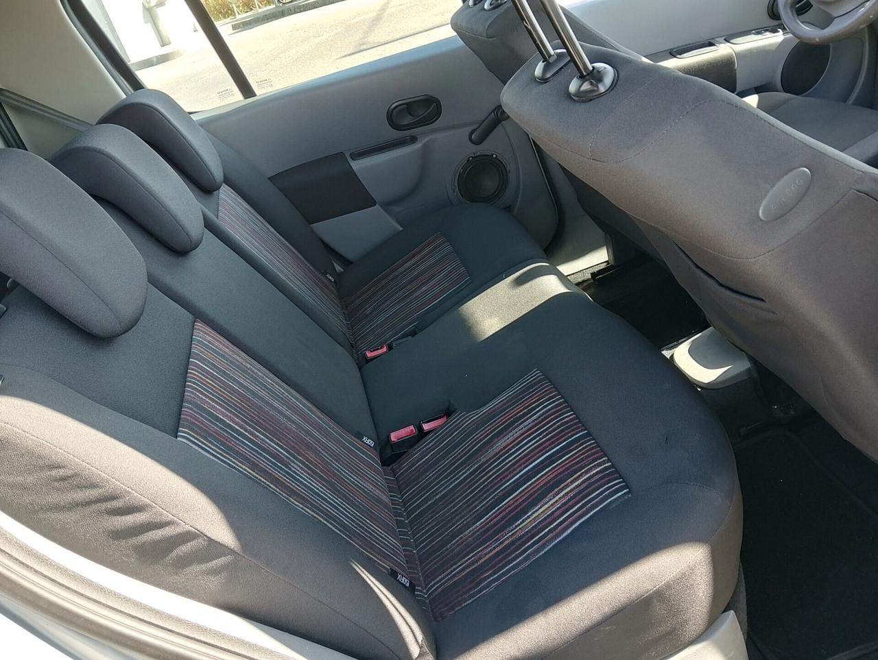 Renault Modus 1.5 dCi 150.000 km auto pari al nuovo