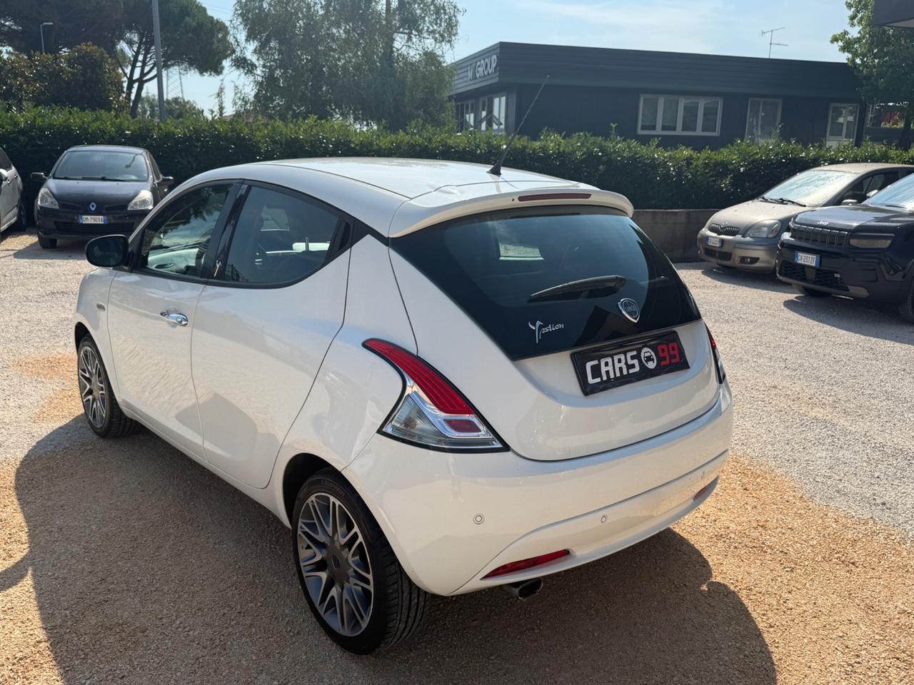 Lancia Ypsilon 1.2 69 CV 5 porte Platinum