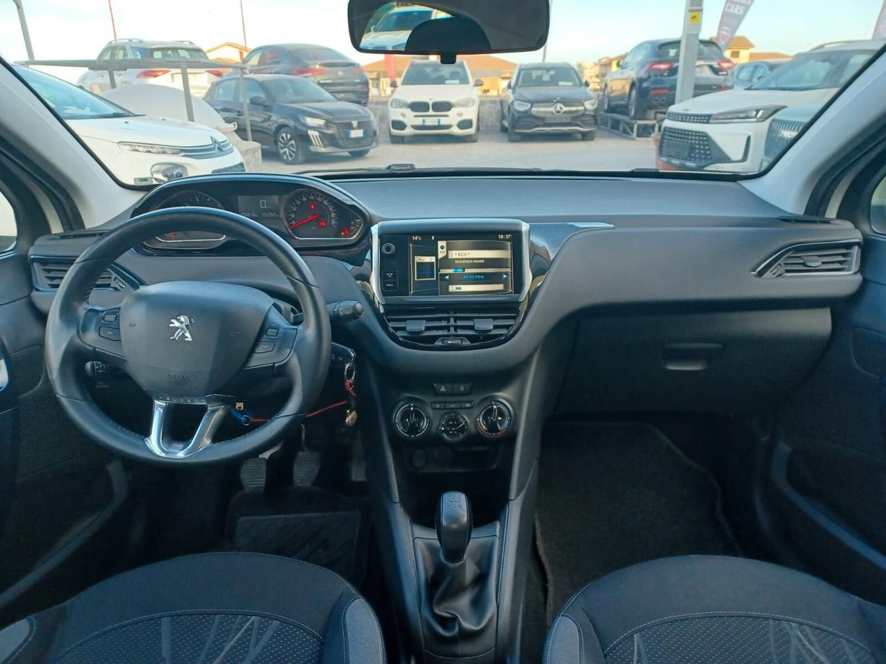 Peugeot 208 PureTech 82 5 porte Allure
