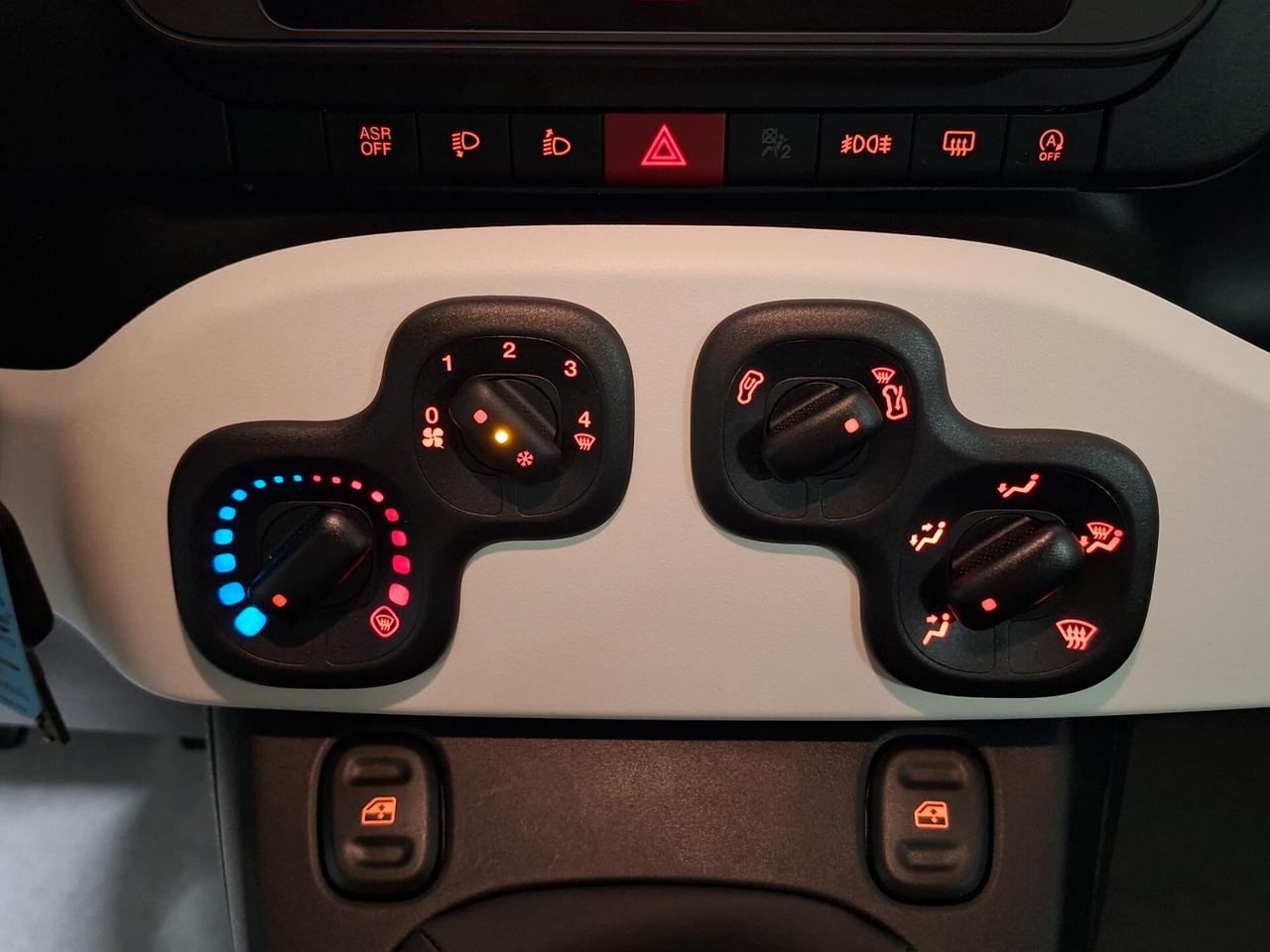 Fiat Panda 1000 FireFly Hybrid 70CV Pandina Km. 0
