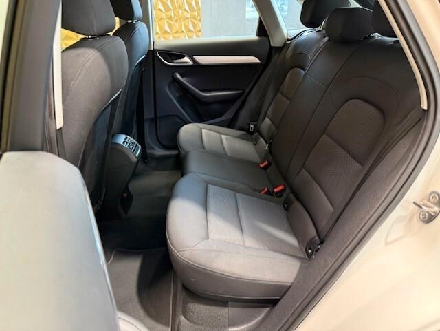Audi Q3 2.0 TDI 120 CV Design