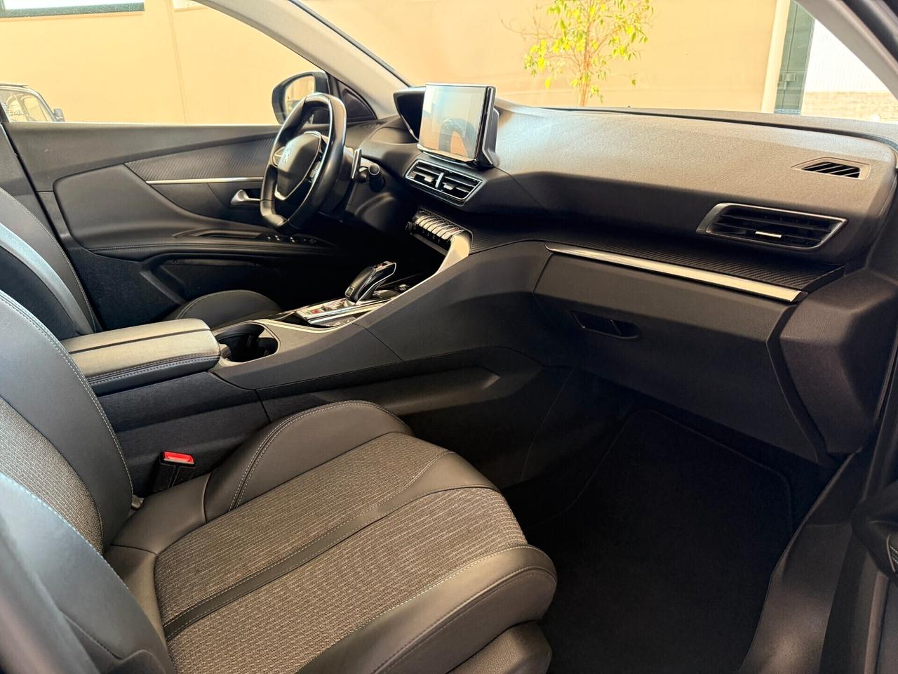 Peugeot 3008 BlueHDi 130 S&S EAT8 Allure Pelle RetroCam Full