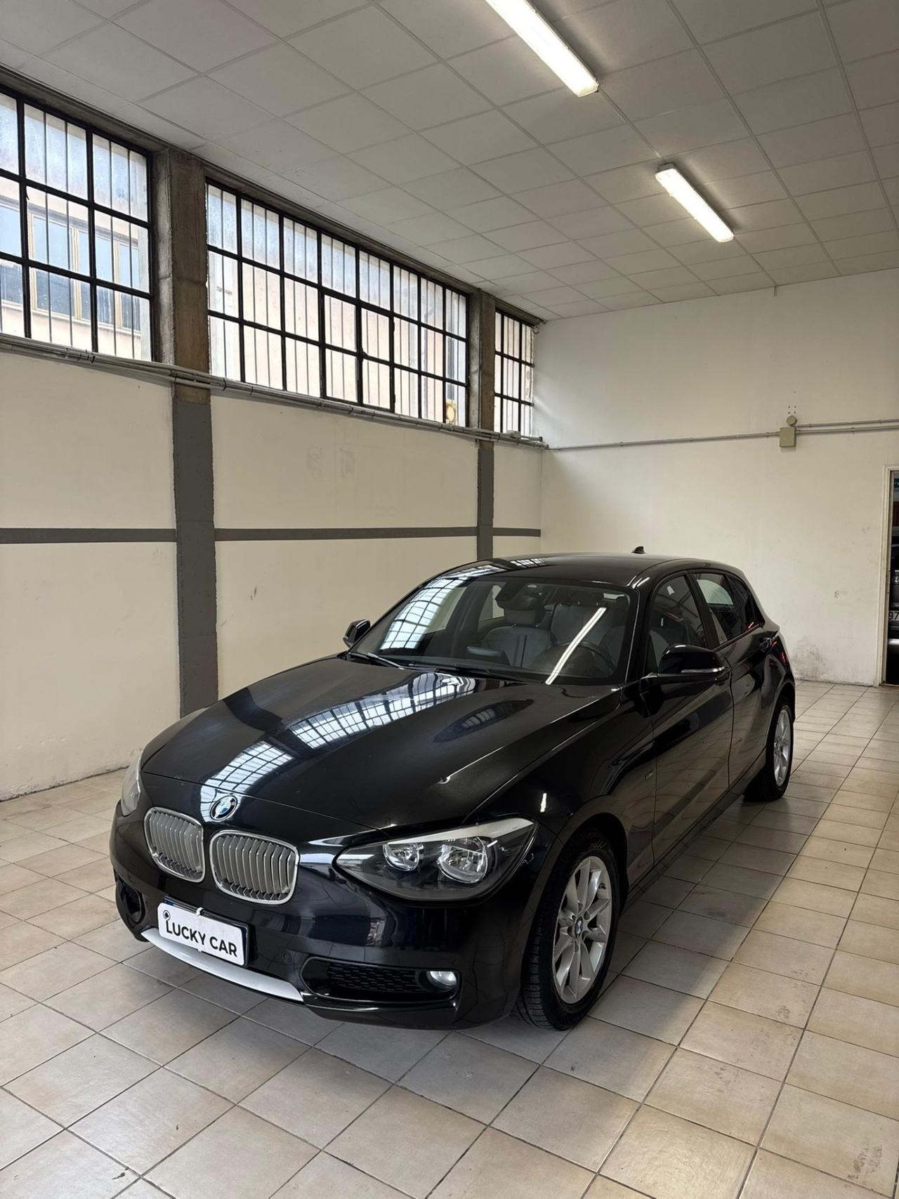 Bmw 118 116d 5p. Urban