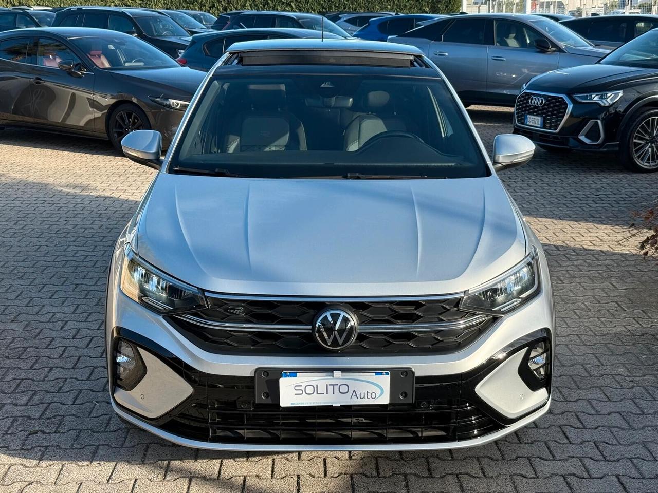 Volkswagen Taigo 1.0 TSI 110 CV R-Line x2 + Tetto